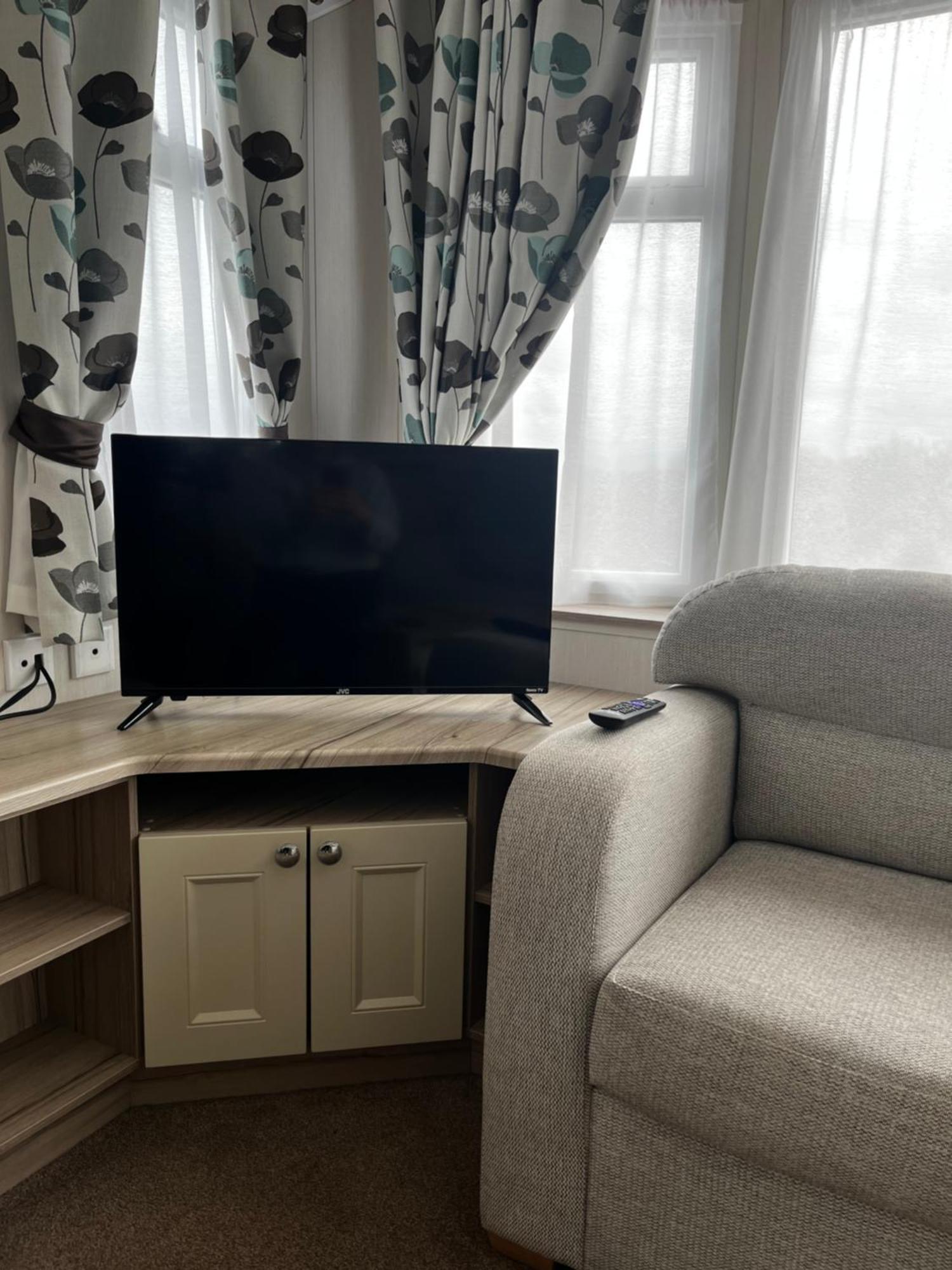 Ger-Y-Bwlch - Spacious Static On 5Star Site With Swimming Pool Benllech Bagian luar foto